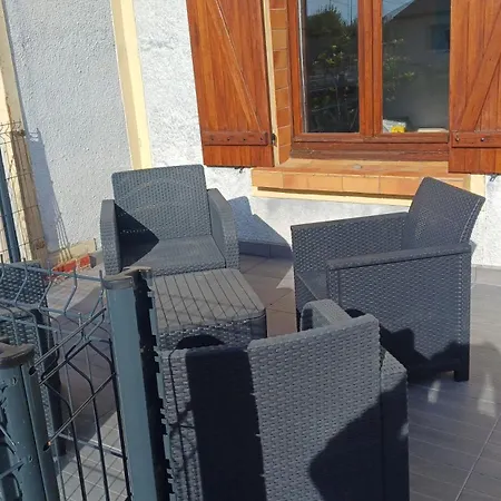 Maison, Jardin, Barbecue Et Velo Classe 3 Etoiles