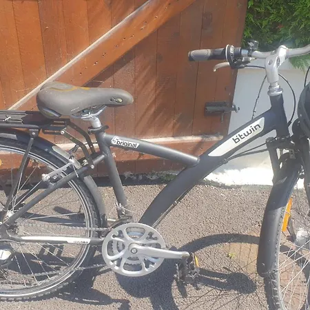 Maison, Jardin, Barbecue Et Vélo Classé 3 étoiles *